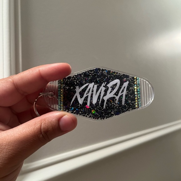 ✨ Custom Name Keychain ✨ - Picture 3 of 4